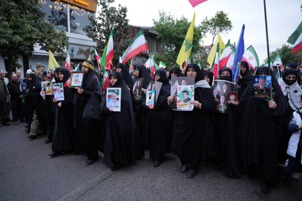 اجتماع بزرگ «بانوان جانفدا» در رشت برگزار شد