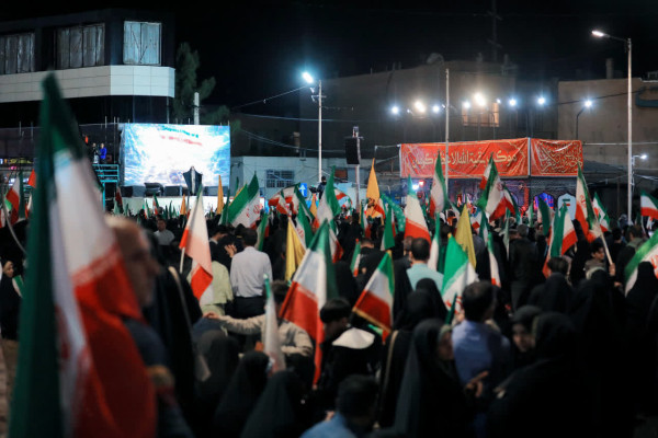 هنوز بعد از پنجاه و چهارمین شب ، صدای جهاد تبیین از میدان های اصلی شهر کرمان بلند است.