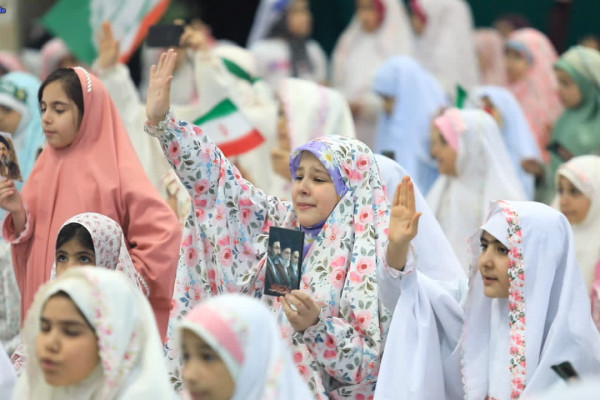 دورهمی "مهمونی فرشته‌ها به یاد دختران مدرسه شجره طیبه میناب