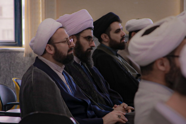 برگزاری جلسه تبیینی جنگ یا صلح