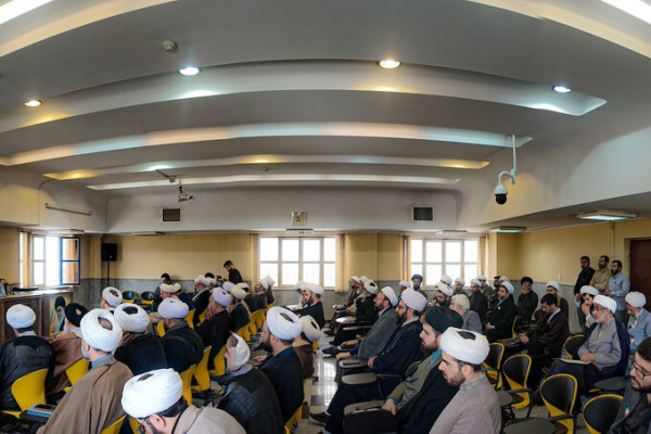 برگزاری جلسه تبیینی جنگ یا صلح