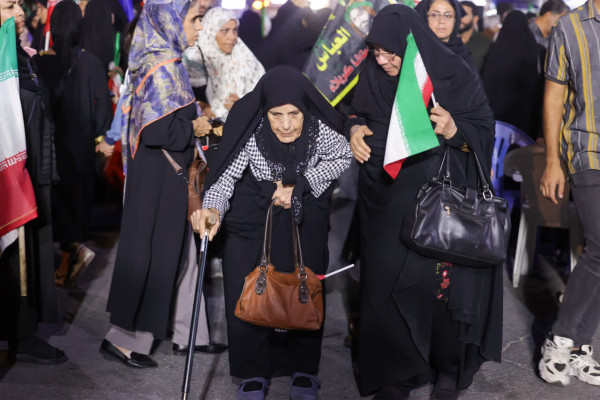 تجمع حماسی مردم بوشهر در حمایت از نظام اسلامی و رهبر معظم انقلاب