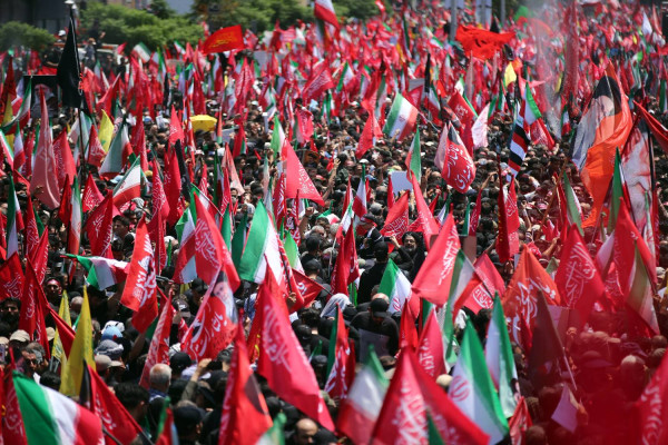 آیین تشییع پیکر مطهر رهبر شهید انقلاب در تهران برگزار شد