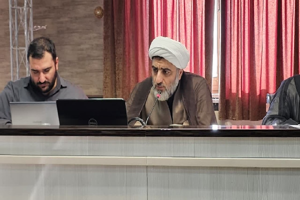 مسئله خونخواهی باید از مرحله شعار و پرچم‌گردانی فراتر برود