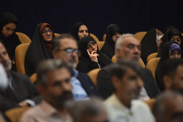 نشست تحلیلی تحولات منطقه و جهان با حضور جمعی از نخبگان فرهنگی؛