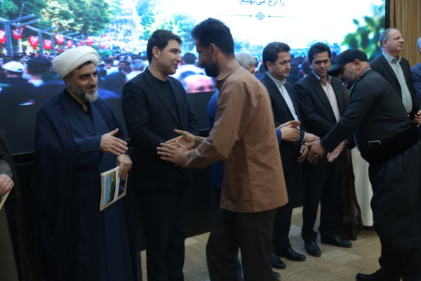 آیین تجلیل از عوامل و دست‌اندرکاران چهارمین دوره جشن بزرگ «مهمانی امت احمد(ص)» در کردستان