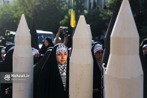 «ایران کے لیے قربانی» کے 313 ہزار رضاکاروں کی بڑی فوجی مشق منعقد ہوئی