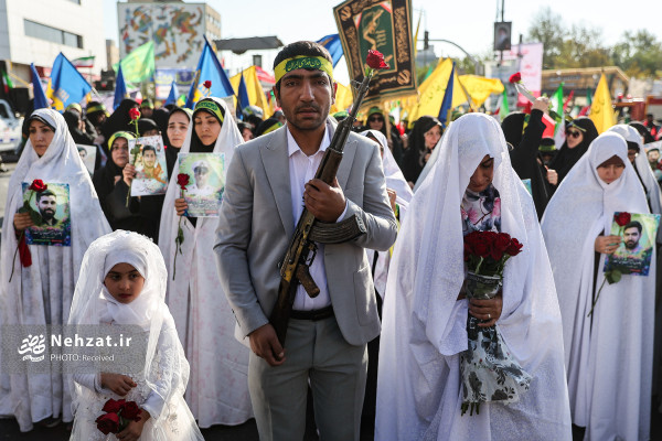«ایران کے لیے قربانی» کے 313 ہزار رضاکاروں کی بڑی فوجی مشق منعقد ہوئی