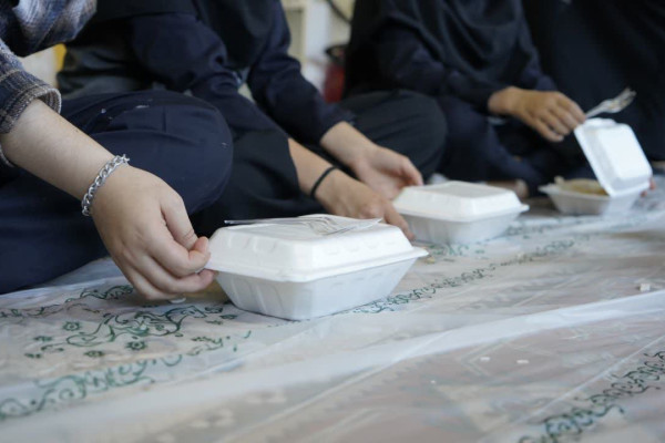 مشق عشق نوجهادانه ها در مدرسه خدیجه اردبیل