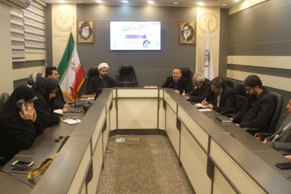 نشست نخبگان جهاد تبیین فارس با سخنرانی عضو هیئت علمی دانشگاه عالی دفاع ملی