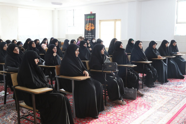 حضور مدیرکل تبلیغات اسلامی استان ایلام در حوزه علمیه فاطمیه شهرستان دهلران
