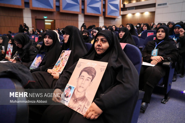 زنان خوزستان؛ حافظان استوار انقلاب و ولایت