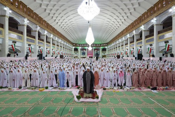 بال گشودن ۵ هزار فرشته تبریزی در آسمان عشق و ایمان