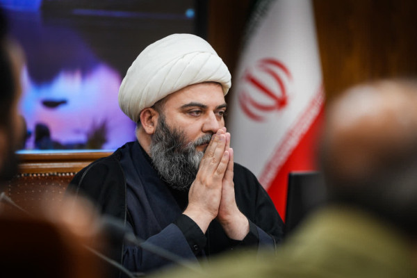 حق را استقراری پایدار و باطل را جولانی گذراست